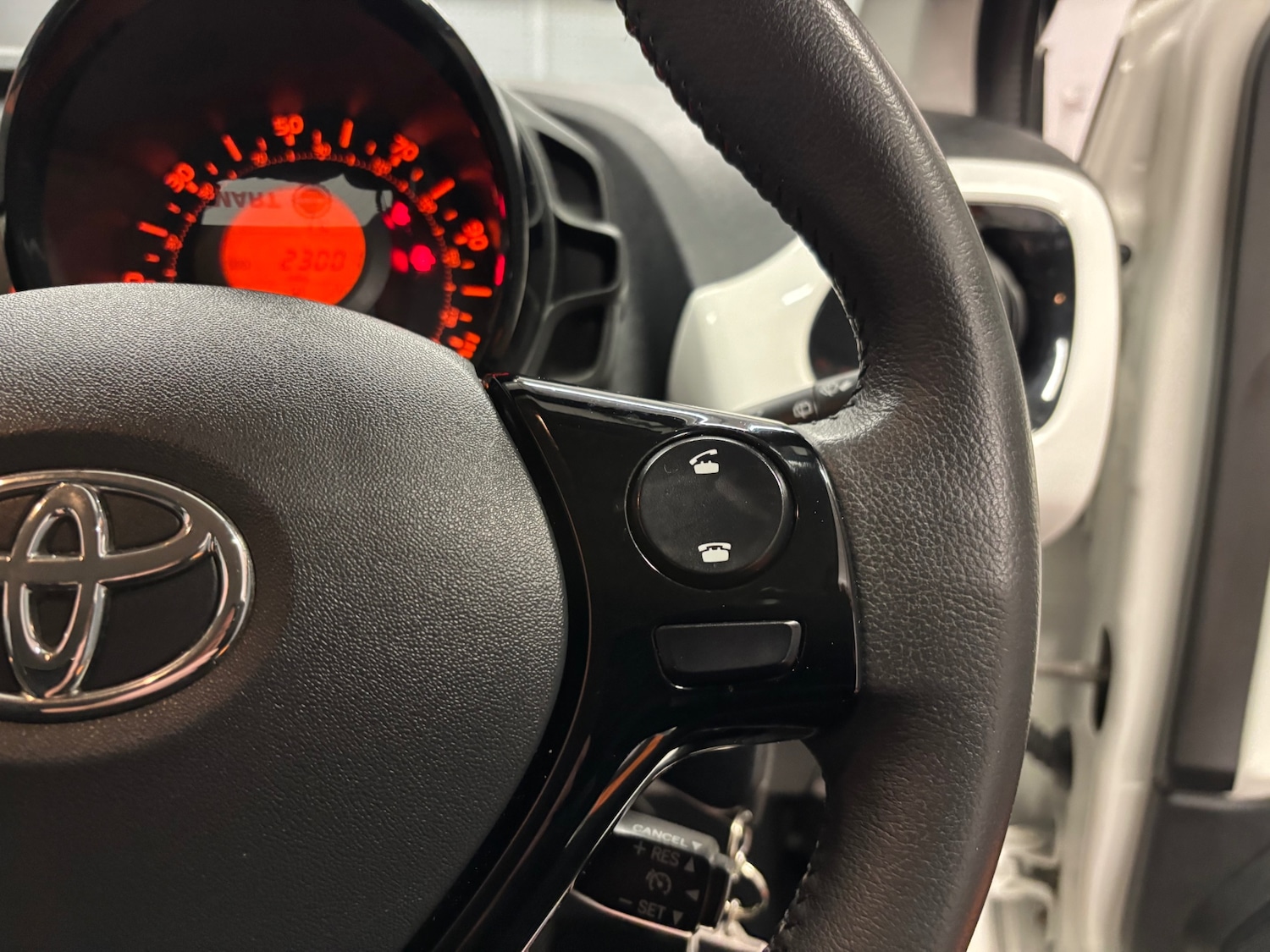 Used Toyota AYGO 2014 for sale - 76866594: Photo 38