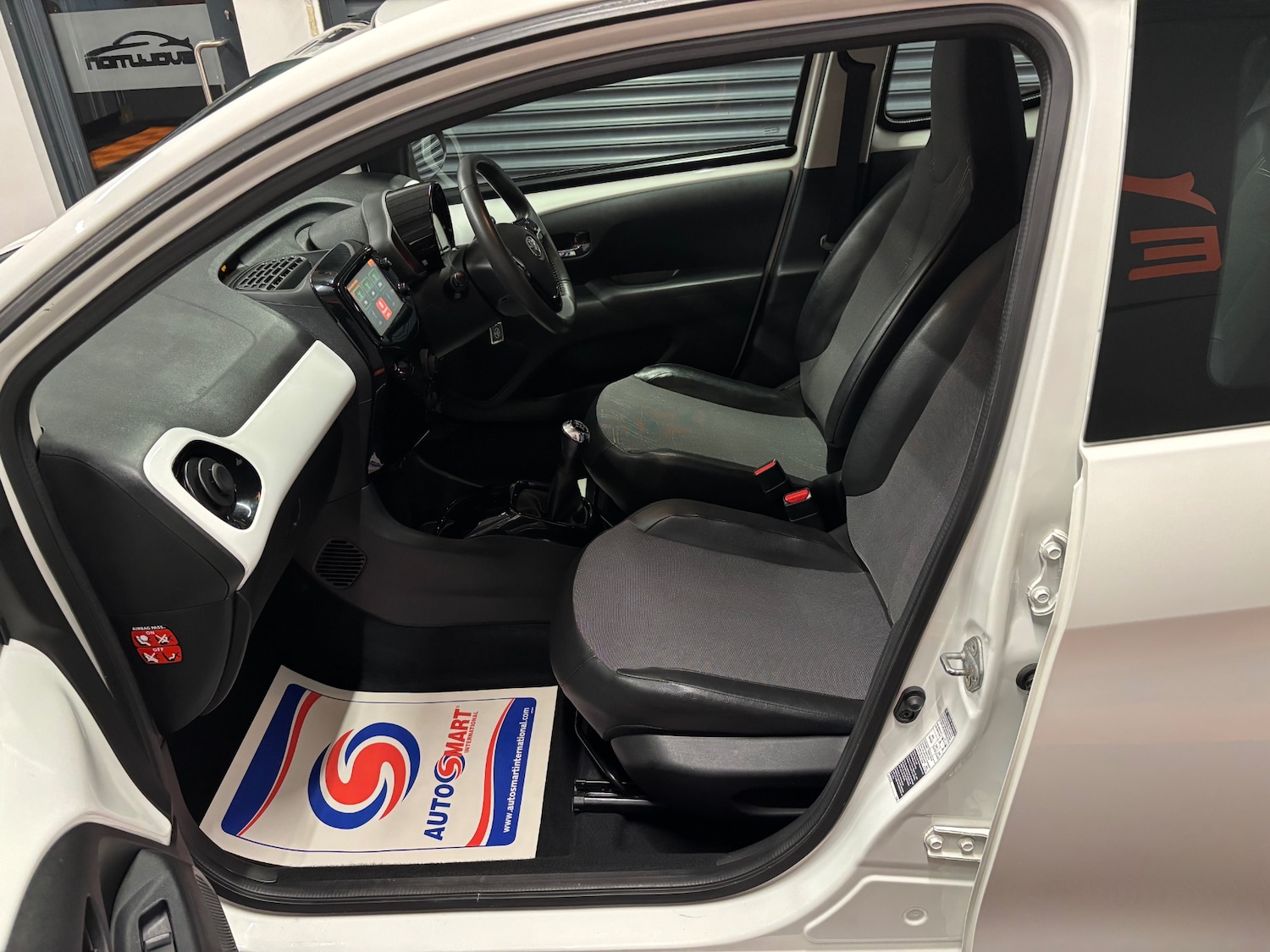 Used Toyota AYGO 2014 for sale - 76866594: Photo 45