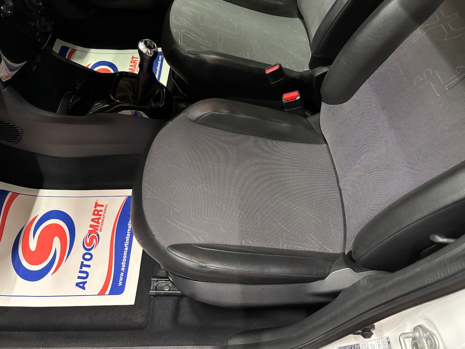 Used Toyota AYGO 2014 for sale - 76866594: Photo 46