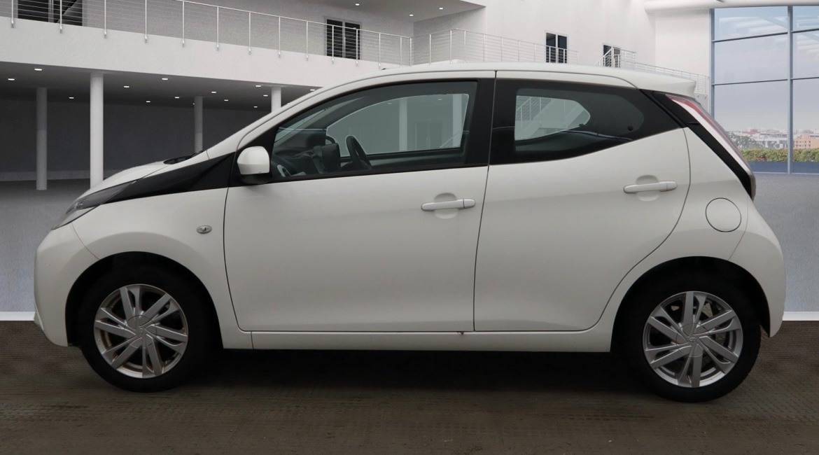 Used Toyota AYGO 2014 for sale - 76866594: Photo 5