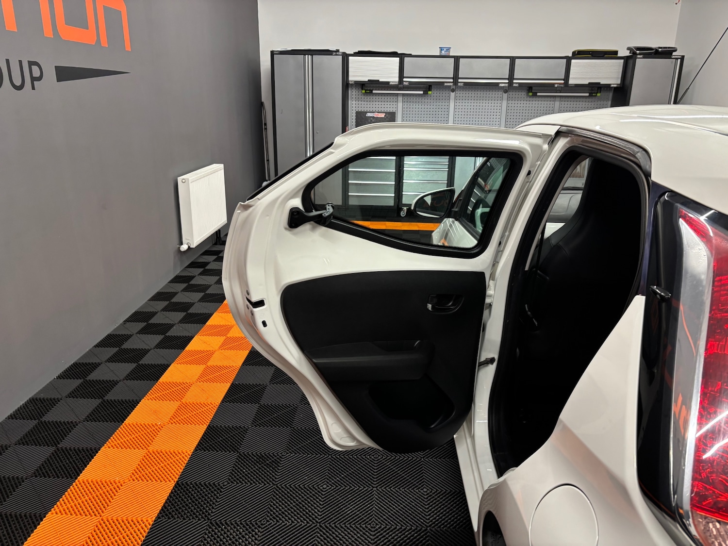 Used Toyota AYGO 2014 for sale - 76866594: Photo 54