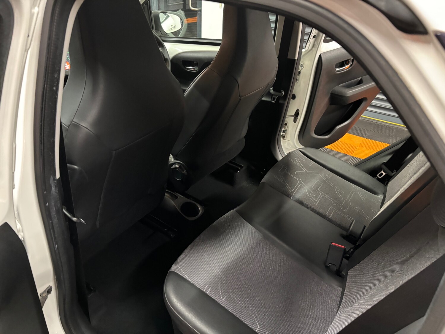 Used Toyota AYGO 2014 for sale - 76866594: Photo 57