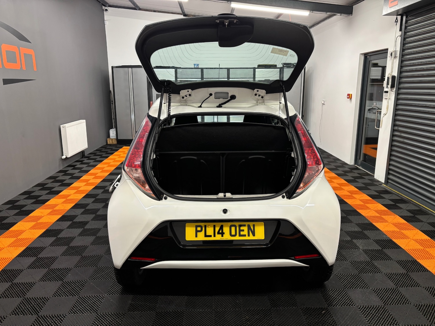 Used Toyota AYGO 2014 for sale - 76866594: Photo 59