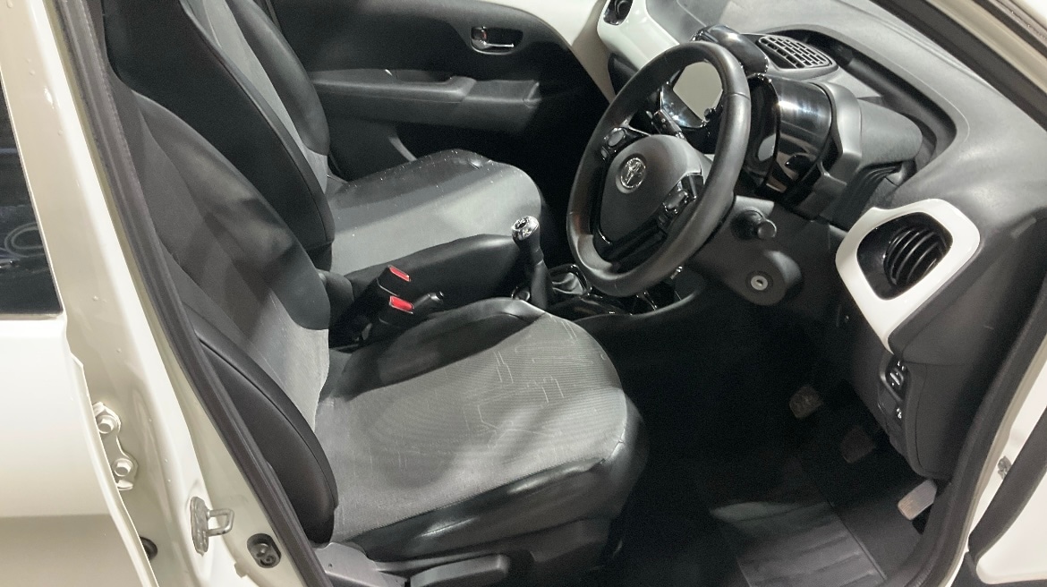 Used Toyota AYGO 2014 for sale - 76866594: Photo 9