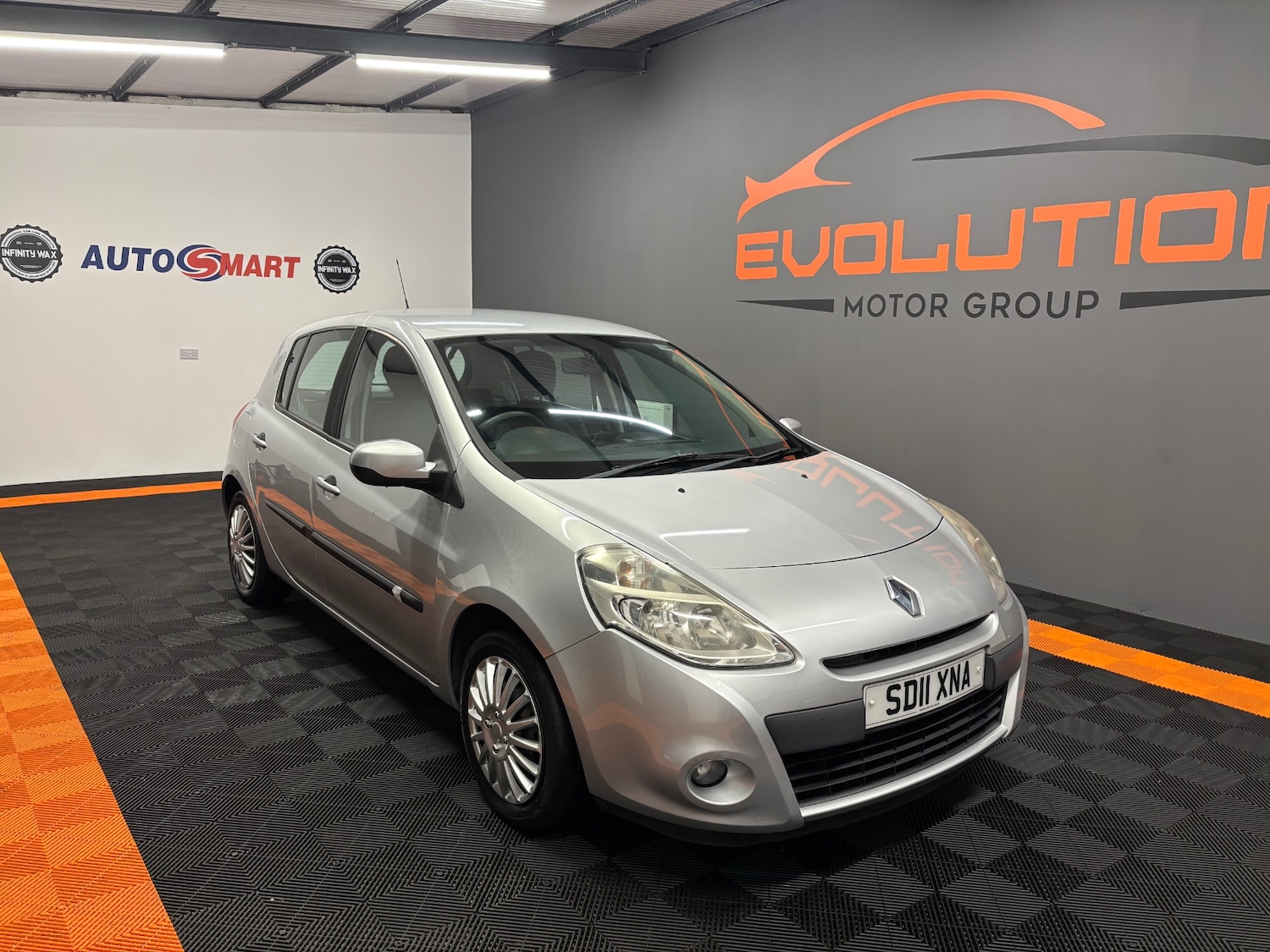 Used Renault Clio 2011 for sale - 77318402: Photo 10