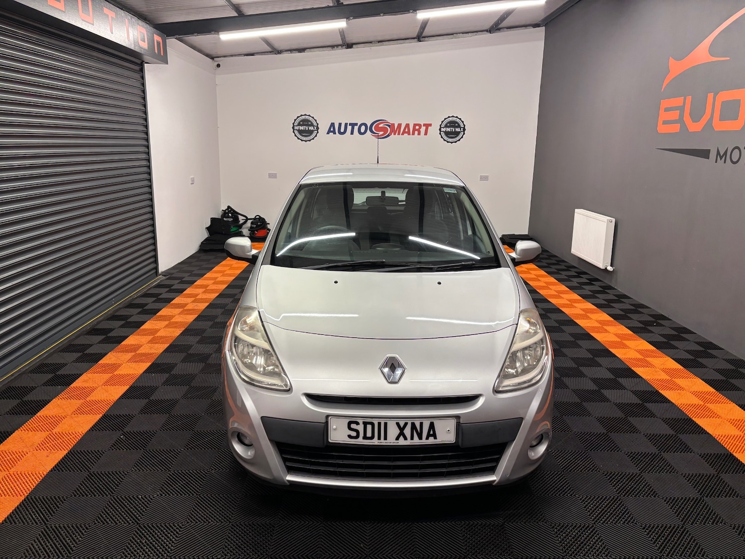 Used Renault Clio 2011 for sale - 77318402: Photo 17