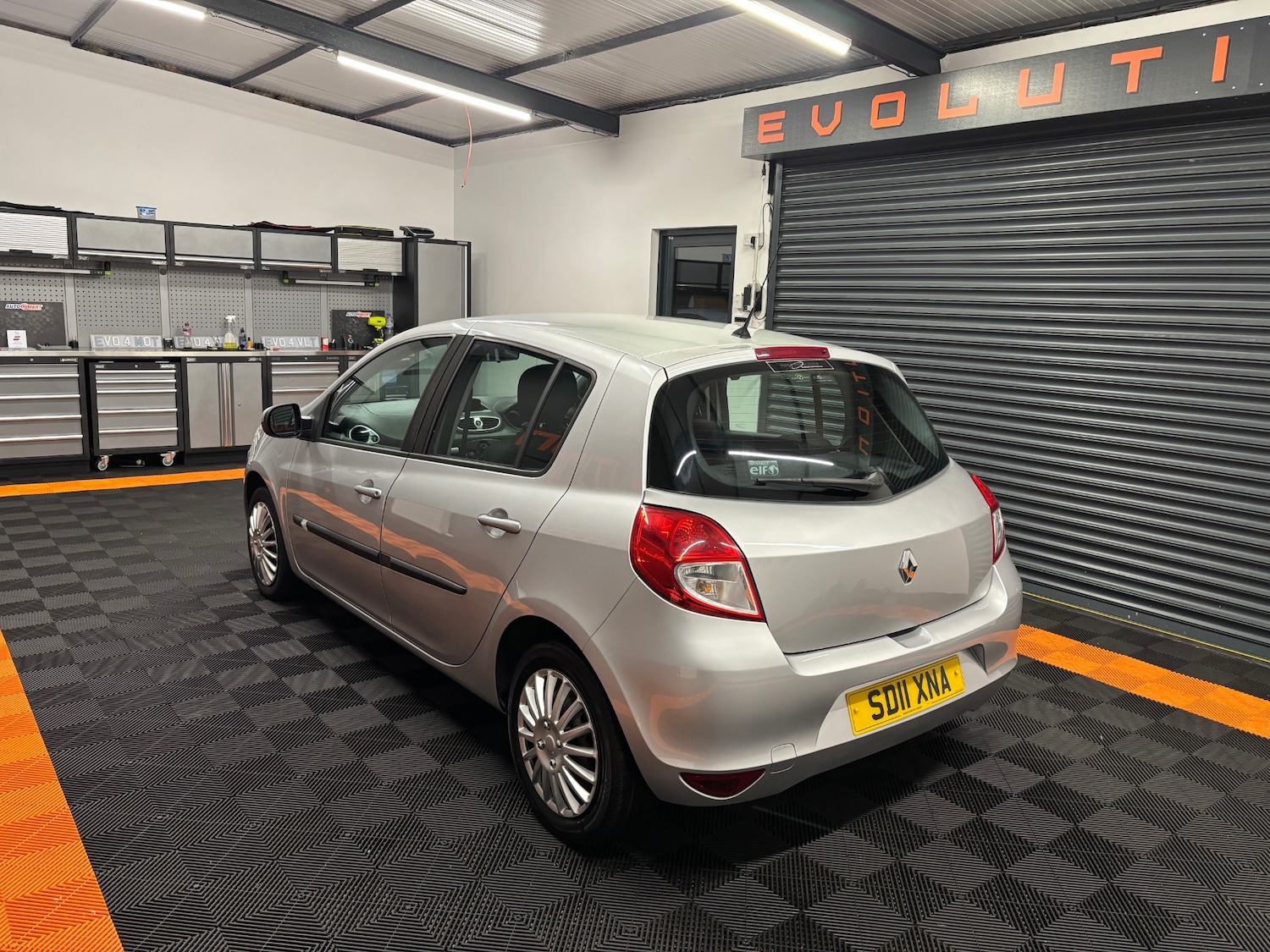 Used Renault Clio 2011 for sale - 77318402: Photo 25