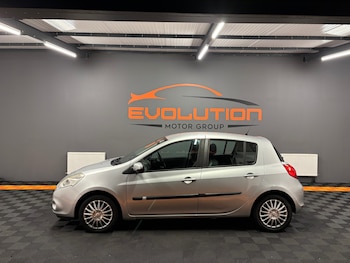 Used Renault Clio 2011 for sale - 77318402: Photo
