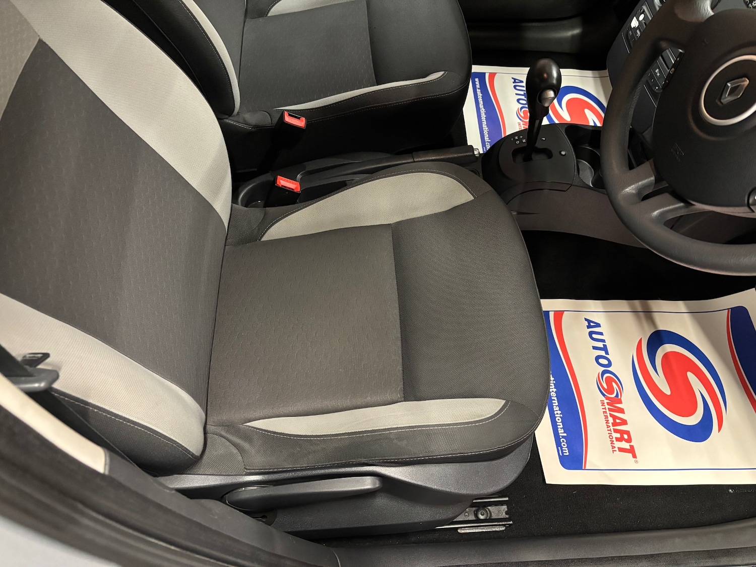 Used Renault Clio 2011 for sale - 77318402: Photo 41