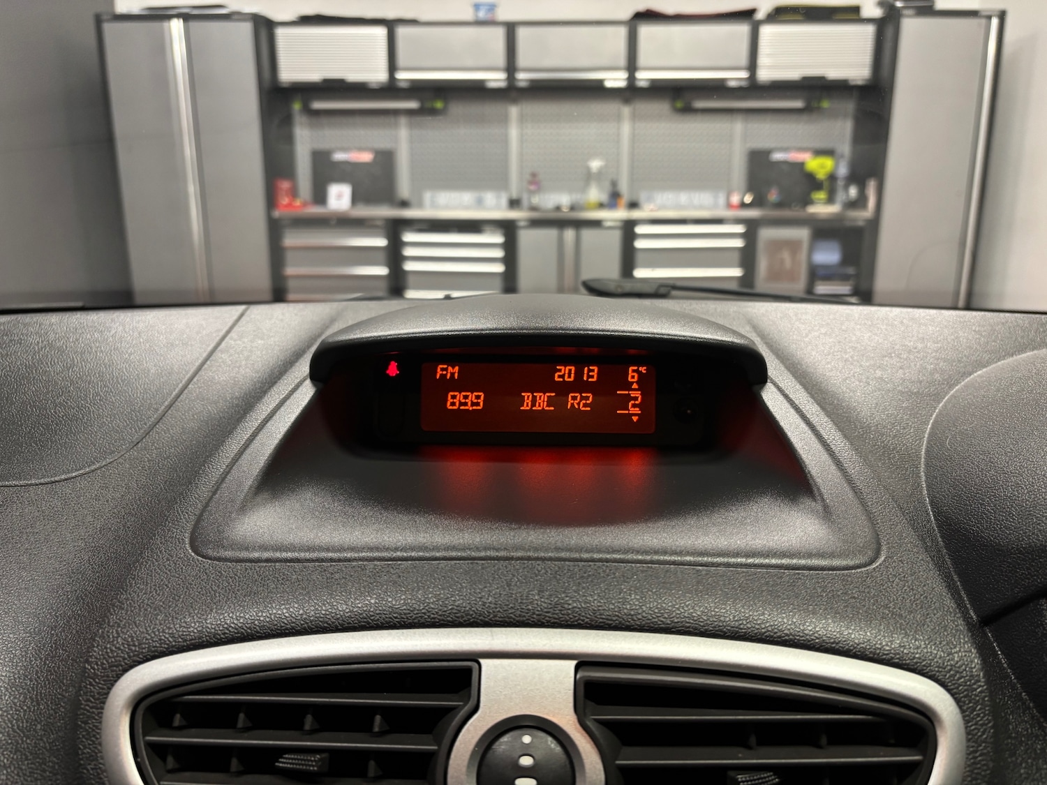 Used Renault Clio 2011 for sale - 77318402: Photo 44