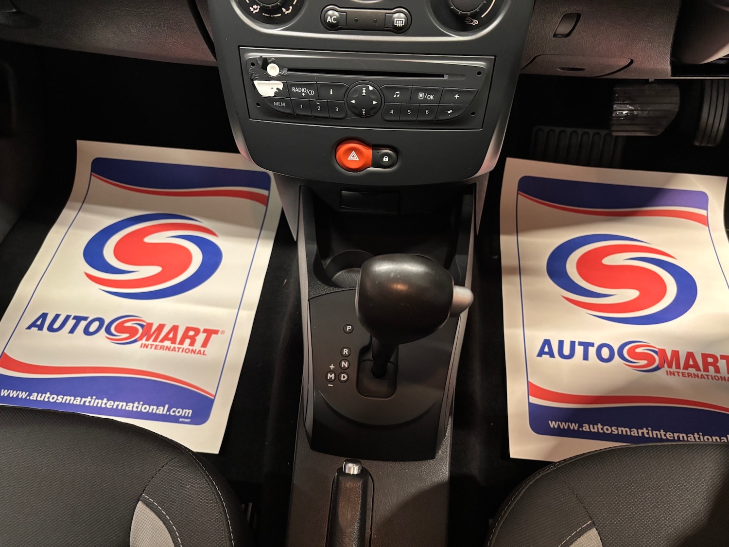 Used Renault Clio 2011 for sale - 77318402: Photo 47