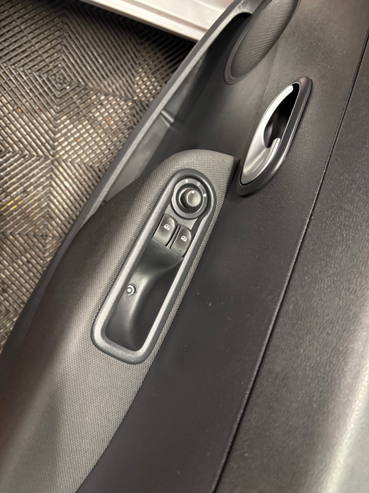 Used Renault Clio 2011 for sale - 77318402: Photo 52