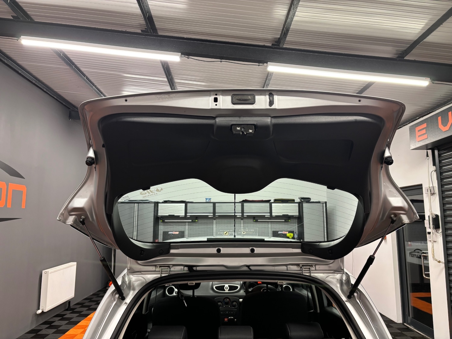 Used Renault Clio 2011 for sale - 77318402: Photo 75