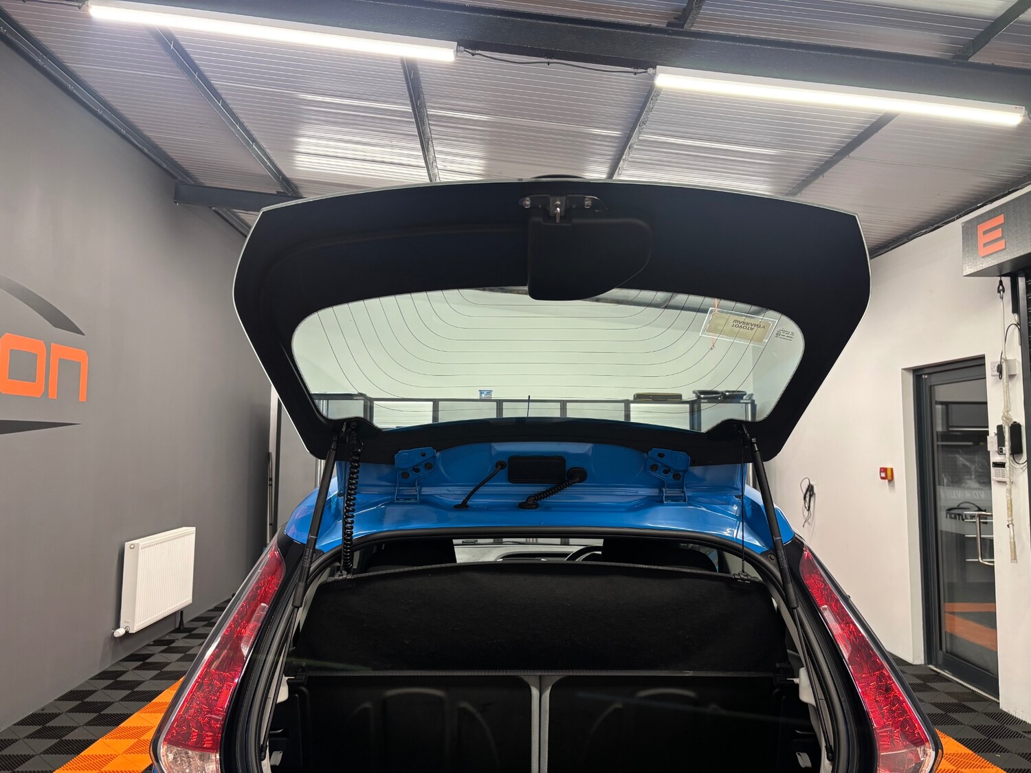 Used Toyota AYGO 2016 for sale - 76000504: Photo 40