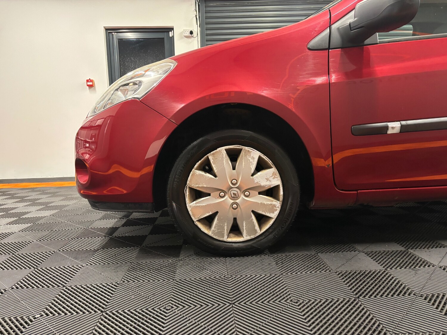 Used Renault Clio 2009 for sale - 77472802: Photo 38