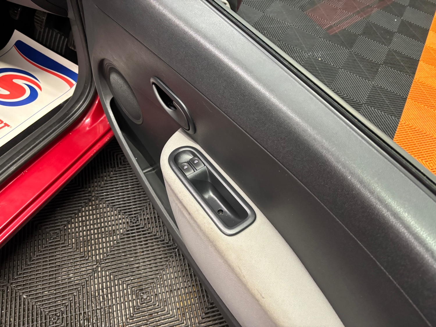 Used Renault Clio 2009 for sale - 77472802: Photo 41