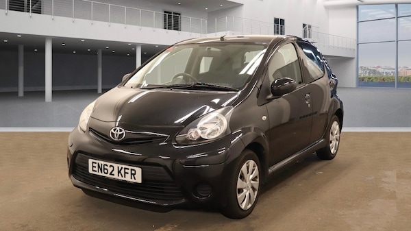 Used Toyota AYGO 2013 for sale - 76304458: Photo 1