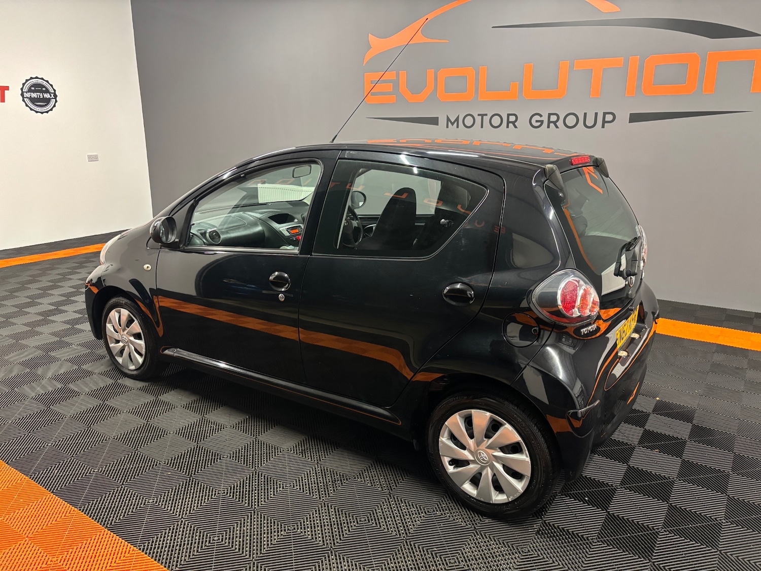 Used Toyota AYGO 2013 for sale - 76304458: Photo 3