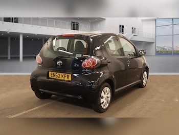 Used Toyota AYGO 2013 for sale - 76304458: Photo