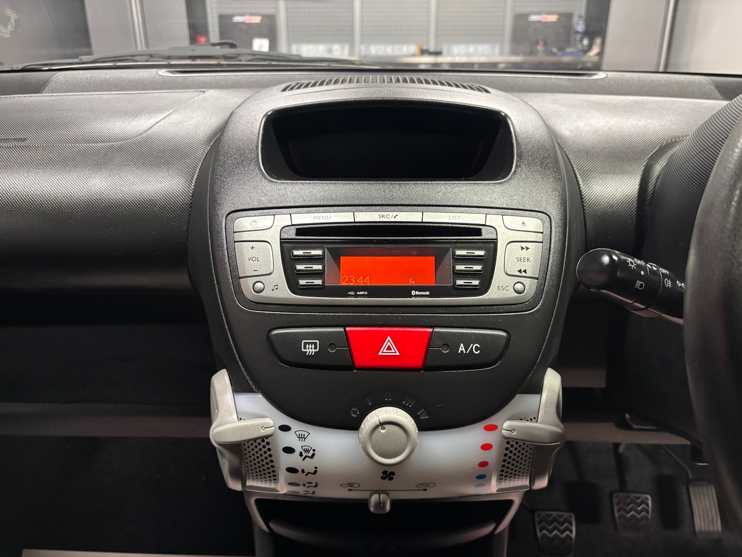 Used Toyota AYGO 2013 for sale - 76304458: Photo 44