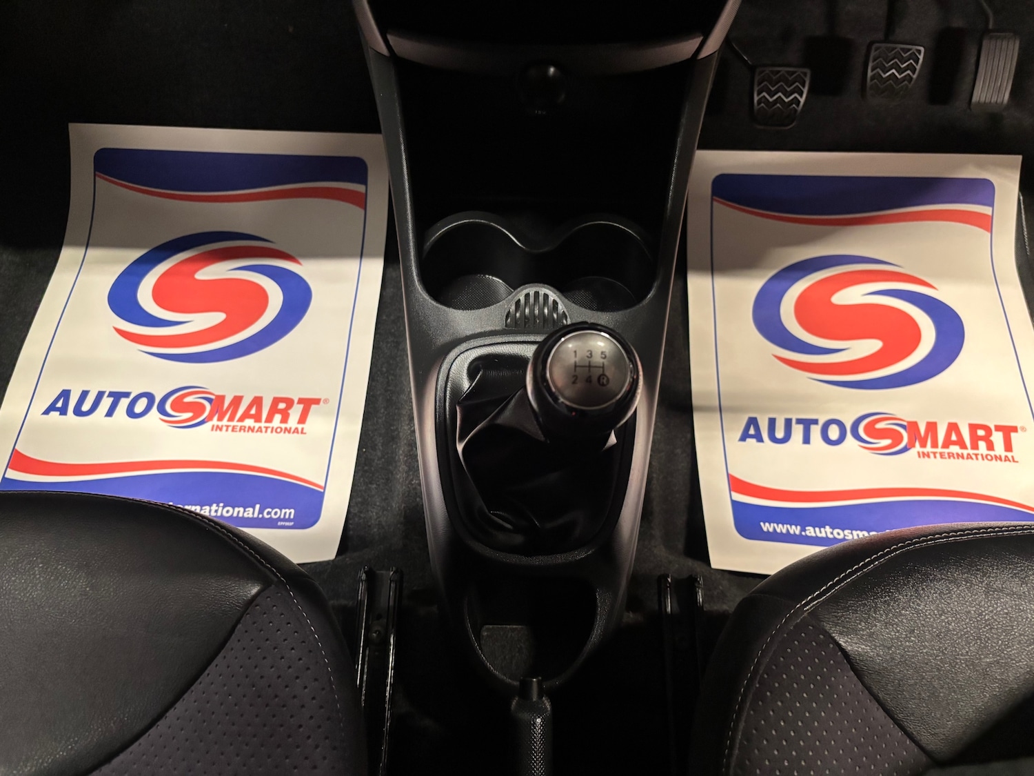 Used Toyota AYGO 2013 for sale - 76304458: Photo 46