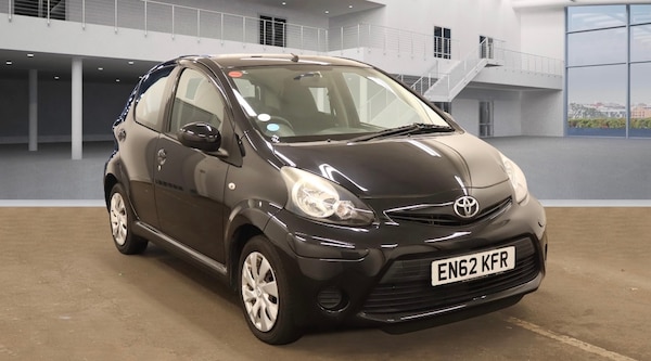 Used Toyota AYGO 2013 for sale - 76304458: Photo 4