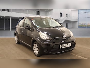 Used Toyota AYGO 2013 for sale - 76304458: Photo