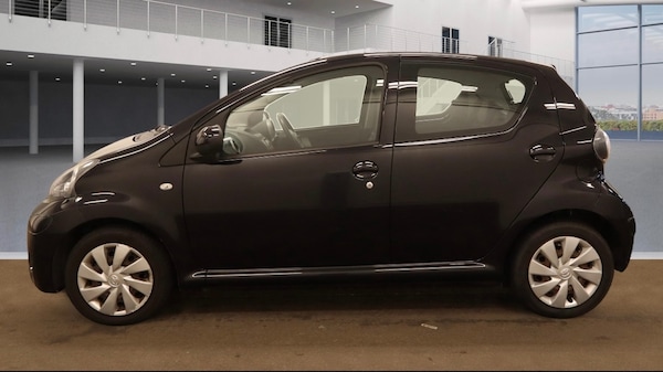 Used Toyota AYGO 2013 for sale - 76304458: Photo 5