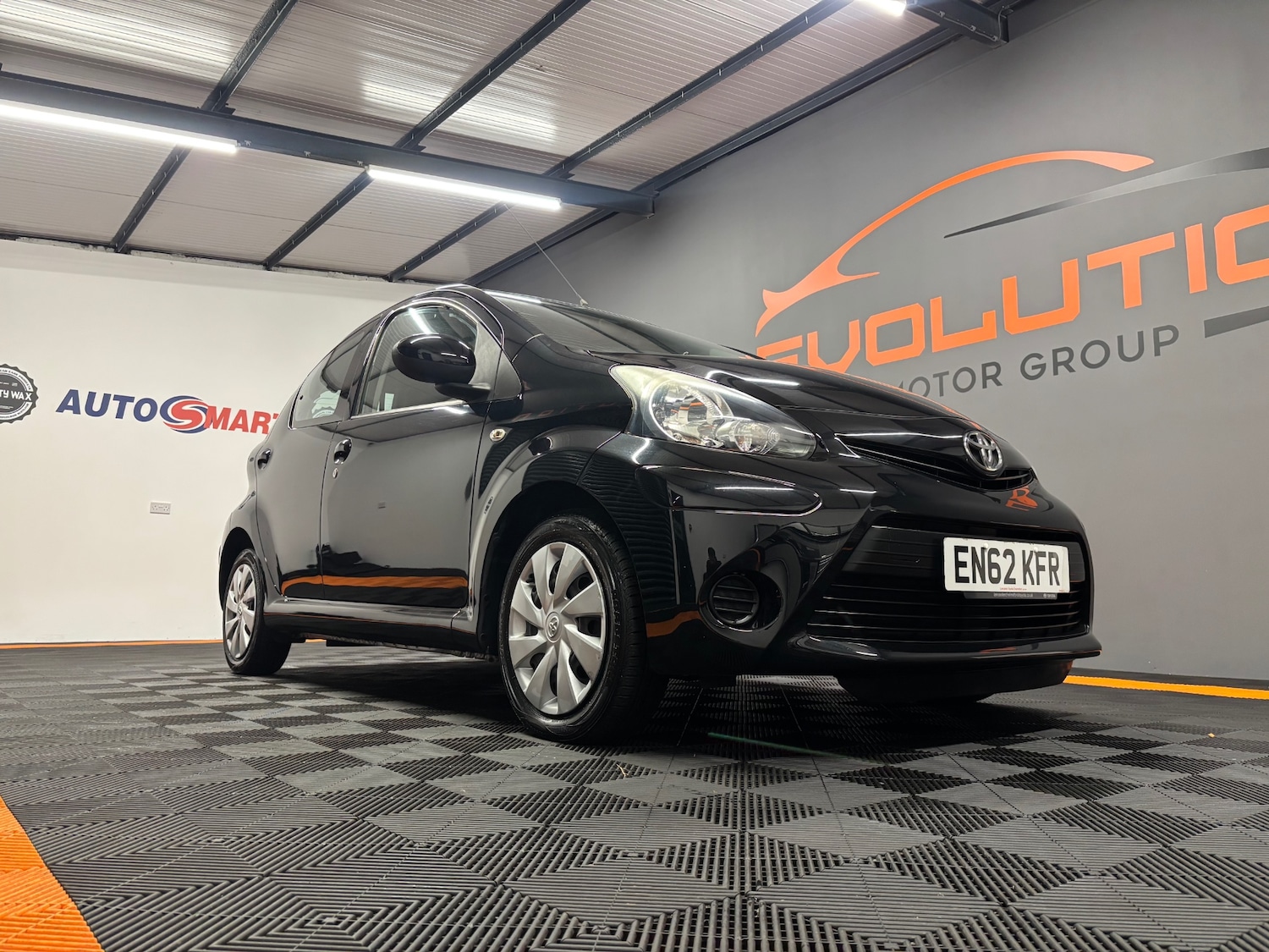 Used Toyota AYGO 2013 for sale - 76304458: Photo 6