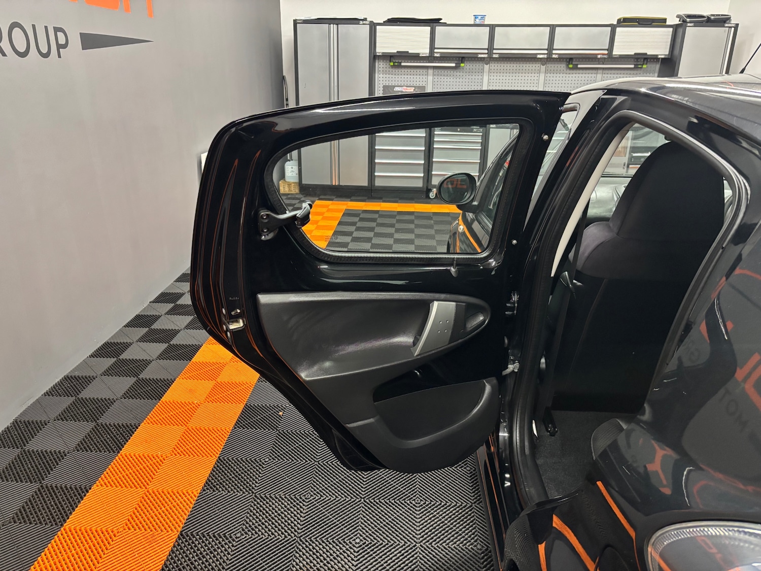 Used Toyota AYGO 2013 for sale - 76304458: Photo 61