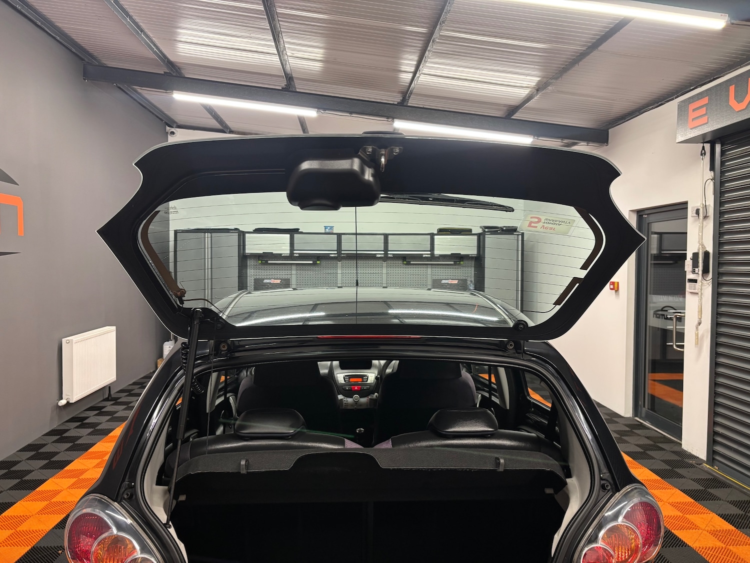 Used Toyota AYGO 2013 for sale - 76304458: Photo 65