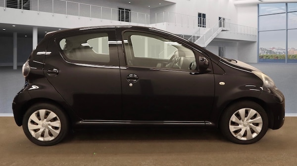 Used Toyota AYGO 2013 for sale - 76304458: Photo 6