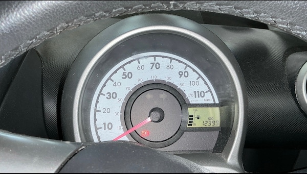 Used Toyota AYGO 2013 for sale - 76304458: Photo 9
