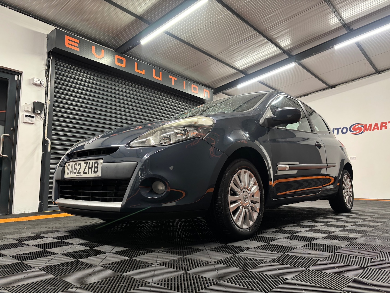 Used Renault Clio 2012 for sale - 76763252: Photo 16