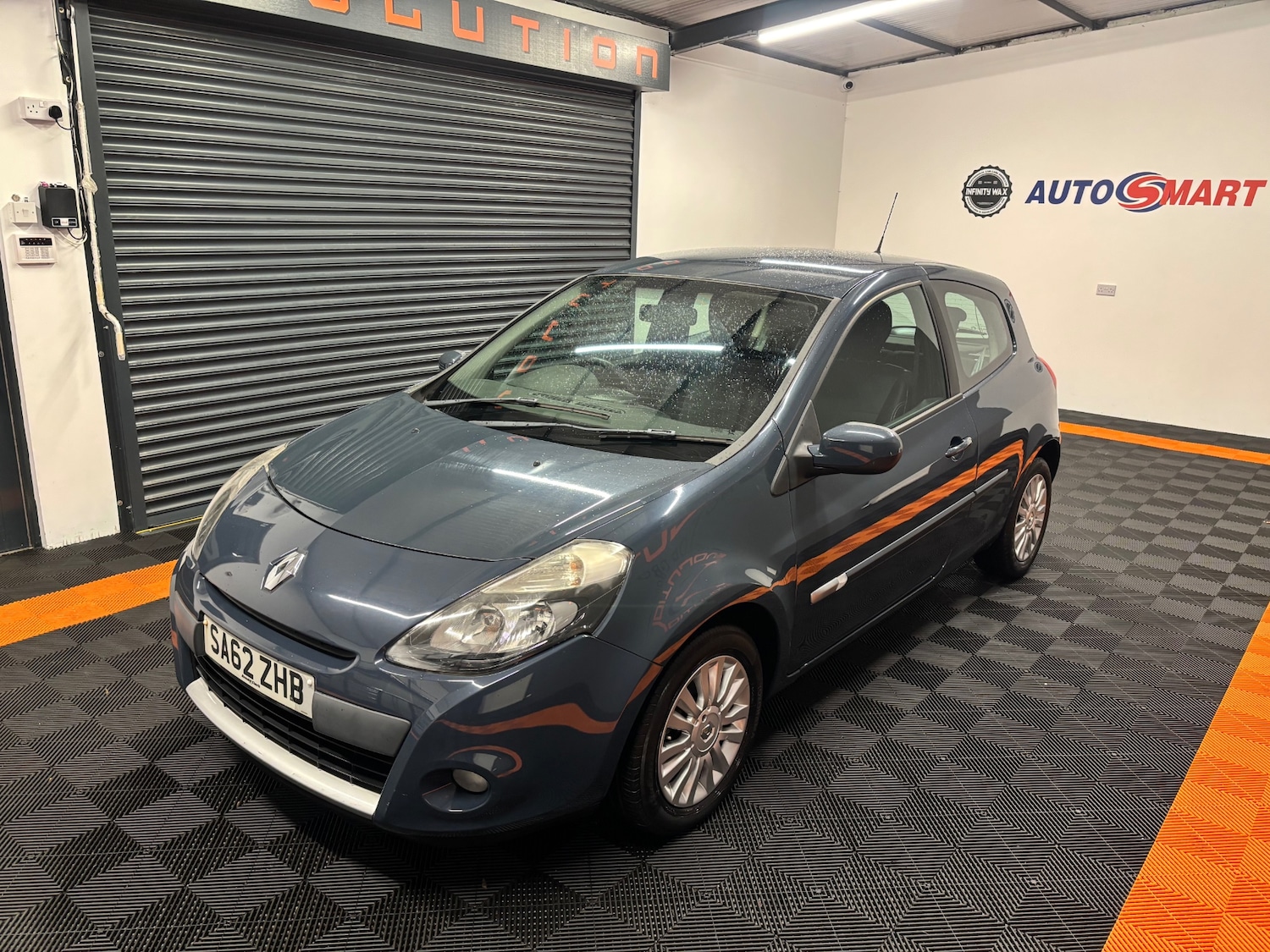 Used Renault Clio 2012 for sale - 76763252: Photo 17