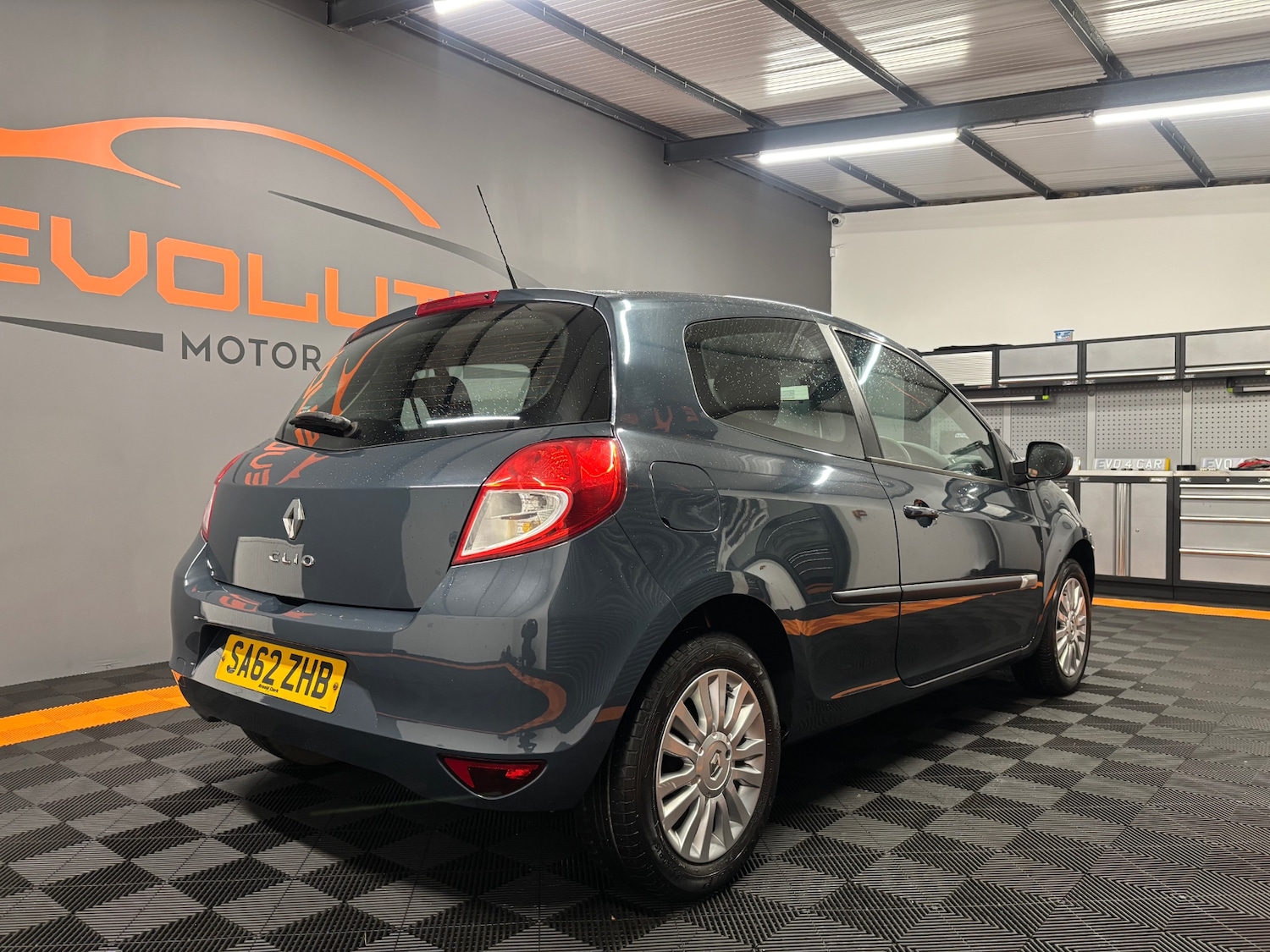 Used Renault Clio 2012 for sale - 76763252: Photo 28