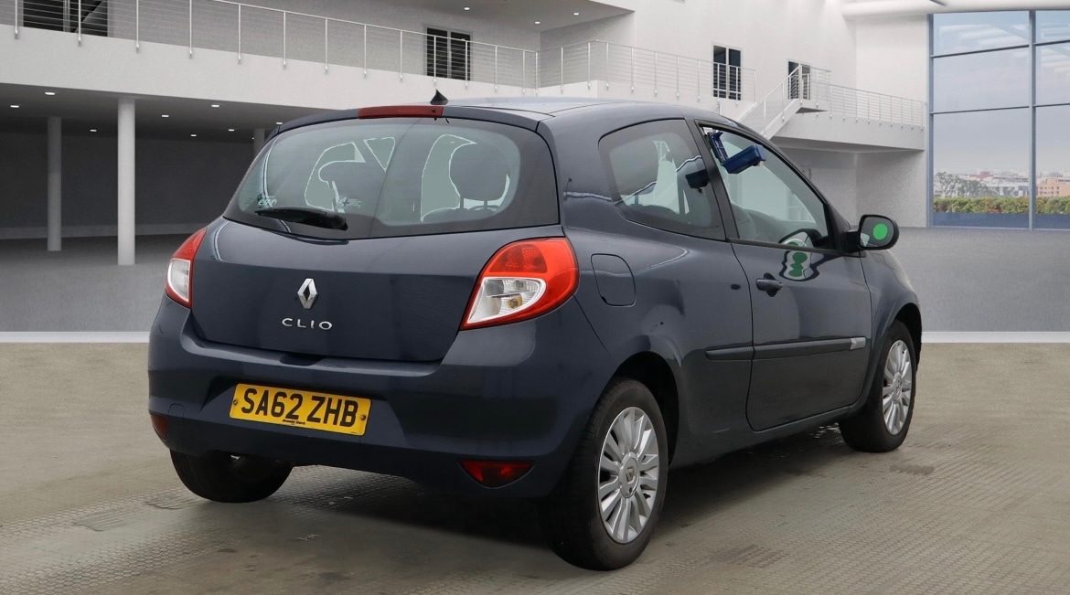 Used Renault Clio 2012 for sale - 76763252: Photo 3