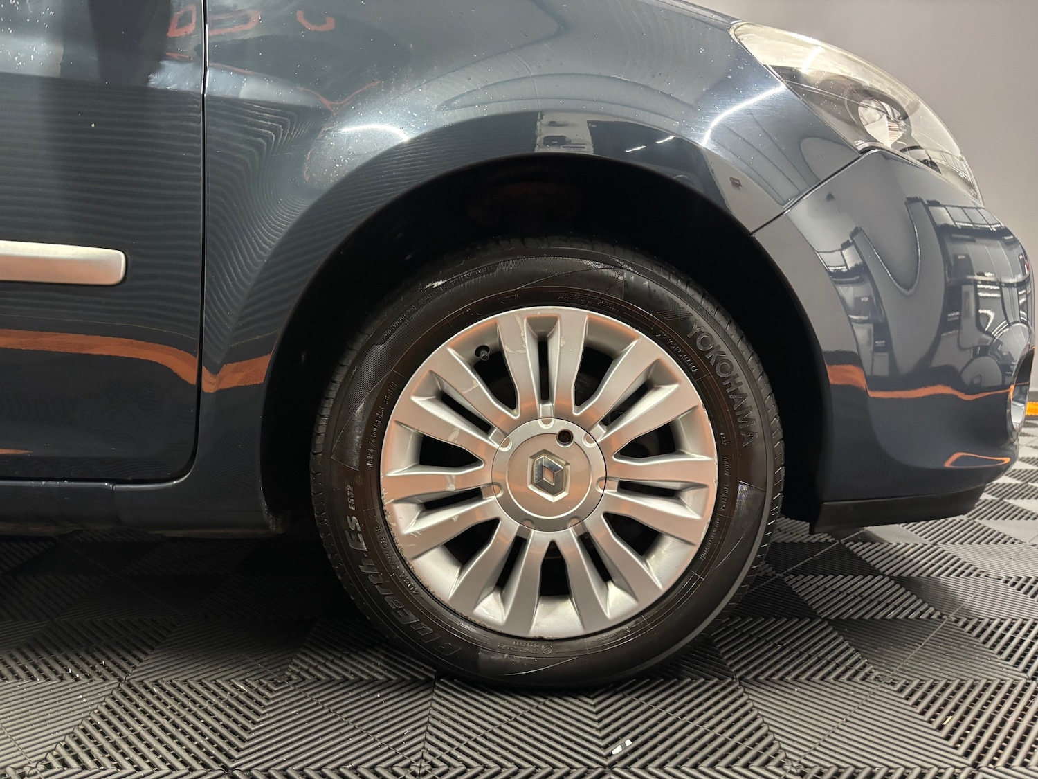 Used Renault Clio 2012 for sale - 76763252: Photo 31