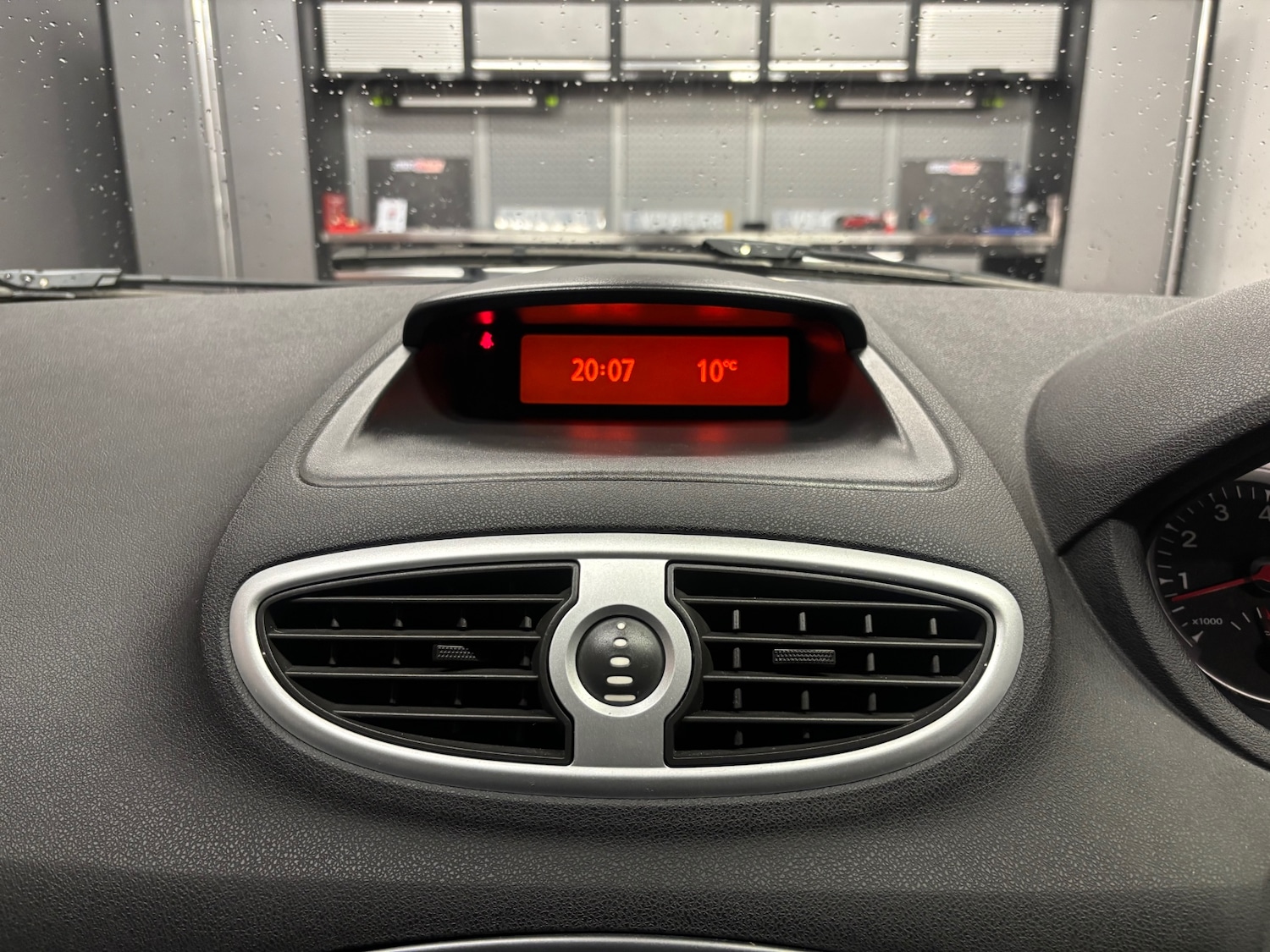 Used Renault Clio 2012 for sale - 76763252: Photo 44