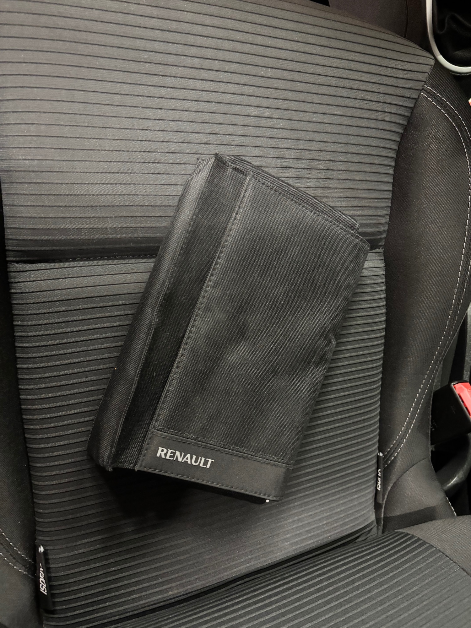 Used Renault Clio 2012 for sale - 76763252: Photo 60