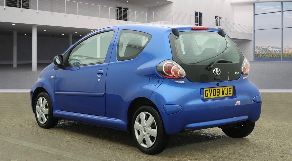 Used Toyota AYGO 2009 for sale - 77168776: Photo 2
