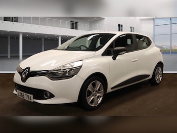 Used Renault Clio 2016 for sale - 76097305: Photo