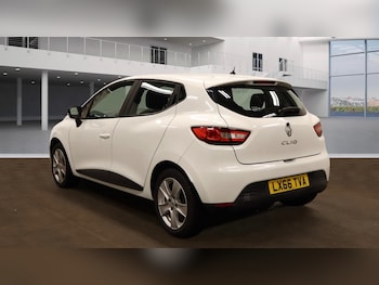 Used Renault Clio 2016 for sale - 76097305: Photo