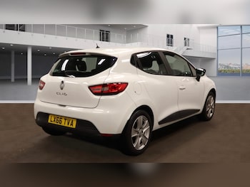 Used Renault Clio 2016 for sale - 76097305: Photo