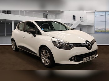 Used Renault Clio 2016 for sale - 76097305: Photo