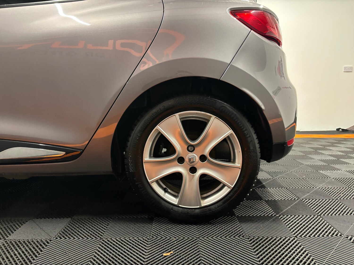 Used Renault Clio 2015 for sale - 77482622: Photo 21