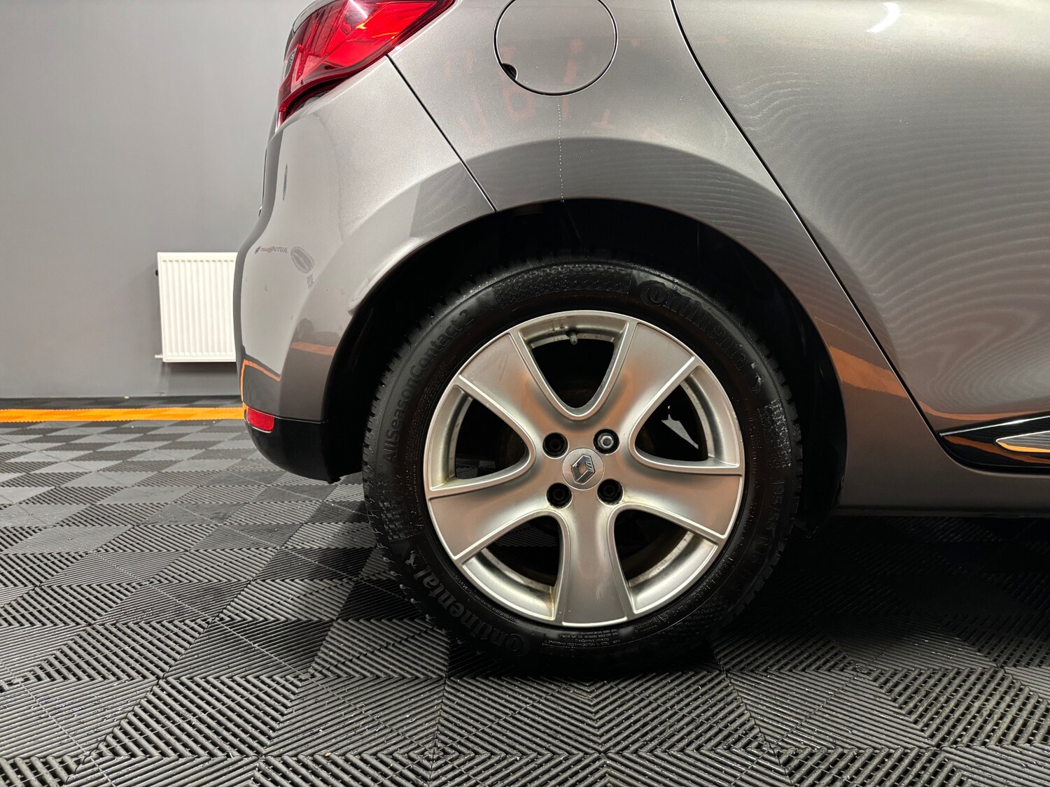 Used Renault Clio 2015 for sale - 77482622: Photo 33