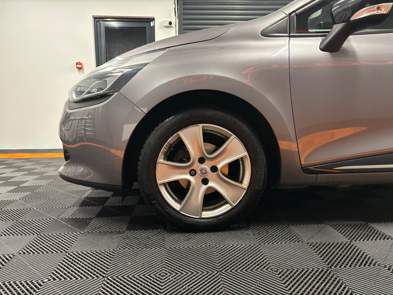 Used Renault Clio 2015 for sale - 77482622: Photo 34