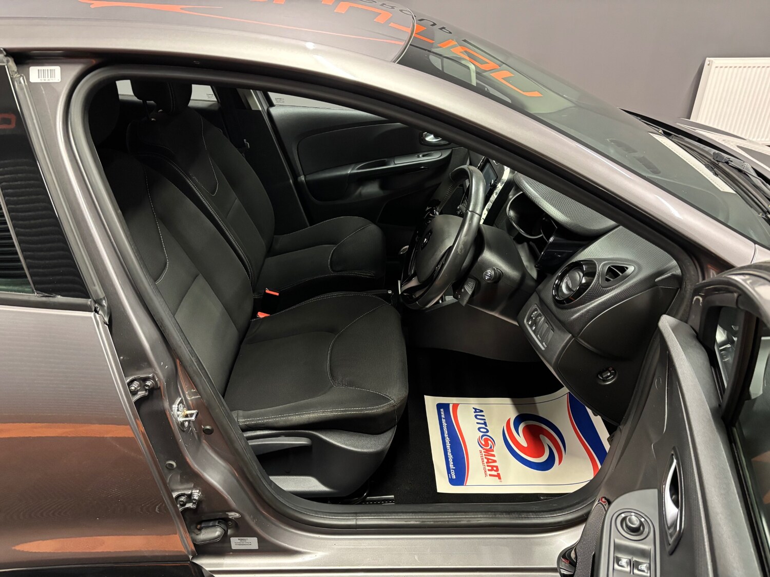 Used Renault Clio 2015 for sale - 77482622: Photo 38