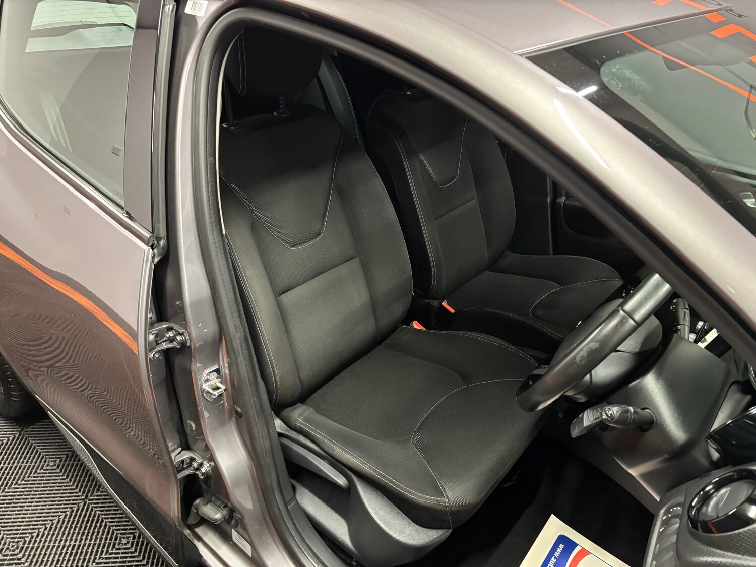 Used Renault Clio 2015 for sale - 77482622: Photo 39